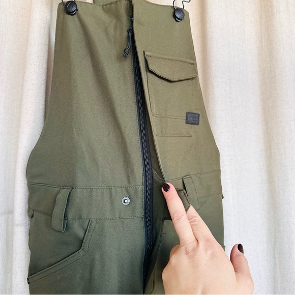 Volcom Stone bibs (final price) - Picture 8 of 11